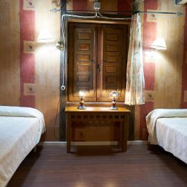 Reoyo 2, hotel in Mambrilla de Castrejón