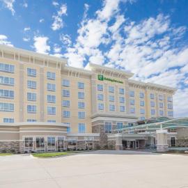 Holiday Inn Hotel & Suites Davenport by IHG