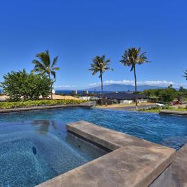 Balinese-Style Oceanview 4BR Retreat • Beach Access • Private Pool • Full Resort Amenities、カアナパリのホテル