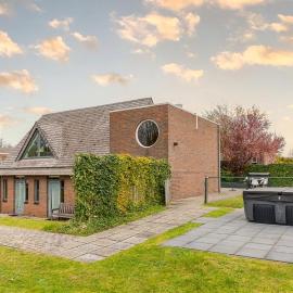 Rijs में, होटल Spacious villa in Rijs near IJsselmeer and forest