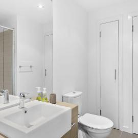 Point Grey Apartment 16
