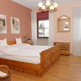 Hotel Sarbacher, hotel en Gernsbach
