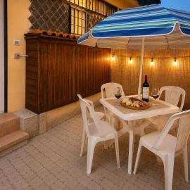 Appartamento la casa di Lilli Anguillara Sabazia-Parcheggio interno privato, Lago, Relax e Roma a portata di treno