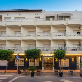 Hotel Madrid, hotel din Torrevieja