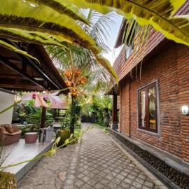 VILLA 33 Jembrana, hotel a Mendaya