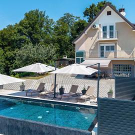 Holiday Home Cerine Hill by Villas Guide, hotel a Gornji Bukovec