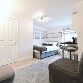 Stylish Studios by Luxestays Shepherds Bush, hotel a Londres