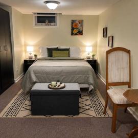Cozy Basement Retreat in Bancroft