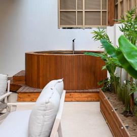 Light & Kozy Residence - Jacuzzi Lux Stay in Patra