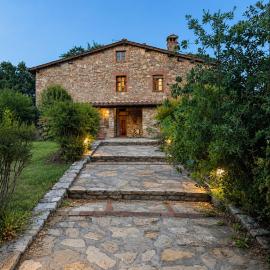 Casale Contesora - Tuscan Farmhouse with 4 BedRoom, 4 PrivateBath & Gym