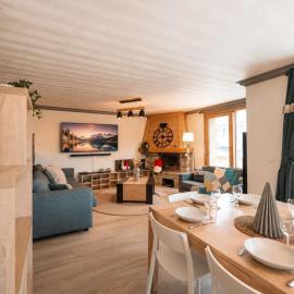 Appartement rénové chaleureux et moderne, 120m², 10-12 pers, accès direct aux pistes, stationnement inclus - FR-1-545-20