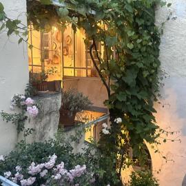 La Robina Maison, hotel a Saint-Pons-de-Thomières