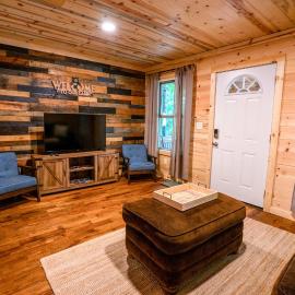 Buttercup - Cozy Retreat - Central - WiFi