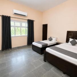 Hotel Kridhaa Stay Giriraj Nagar Vrindavan
