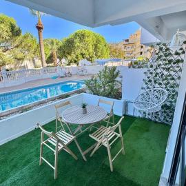 Love & Stay House - Wifi - AC - Swimming pool - By Bedzy