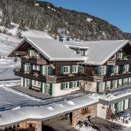 Alpenhaus Steiner - Top-Ferienwohnungen direkt an der Skipiste, khách sạn ở Bolsterlang