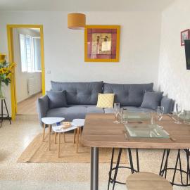 Cosy Flat Epernay City Center: Épernay şehrinde bir otel