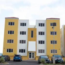 Bayfront Villas, hotel i Portmore