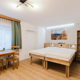 Bolero Appartements, hotel v destinaci Zermatt
