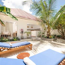 Hikaya Villa, Private Garden, 2BR, 2 Min to Paje Beach, Hotel in Paje