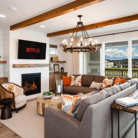 Iconic Big Sky Gateway Epic Yellowstone Retreat