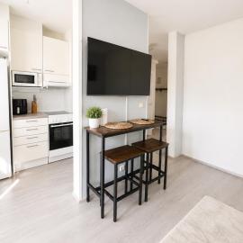 Aparment Kajaani, sijaitsee lähellä keskustaa, ilmainen pysäköinti, 6-7 henkilölle vuodepaikka