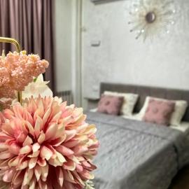 LUX Pink Apartments