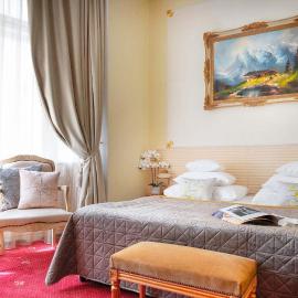 Luxury Hotel