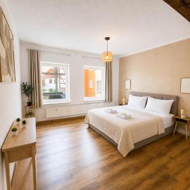 RAHA Apartments - moderne 3 Zimmerwohnung - Direkt am Domplatz - Balkon - Vollausstattung