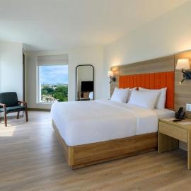 Residence Inn by Marriott Guadalajara Country Club, hôtel à Guadalajara