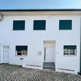 A Casa da Avó Maria, hotel a Izeda