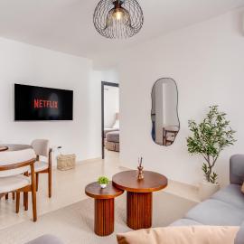 Cozy and modern beachfront apartment