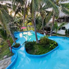 Marbella Eco Lodge, hotel u gradu 'Monterrico'