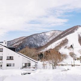 Momo Lodge Madarao, hótel í Iiyama