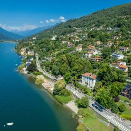 Villa in the beautiful surroundings of Lake Maggiore, hotel v destinácii Verbania