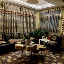 Sun drenched rooms in a quiet Gothatar home, hotell sihtkohas Thimi
