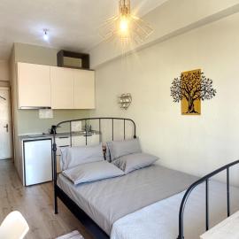 Xanthi TwoGether by Vacapers