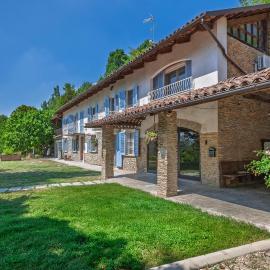 Villa Bricco Verde 6BR, Luxury Countryside Retreat