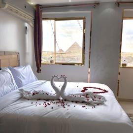 Golden Pyramids Hotel & Roof Top