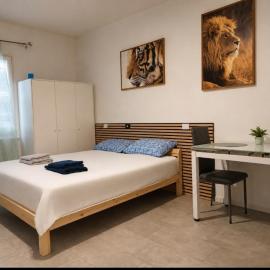 Mercury Room, hotel a Limbiate