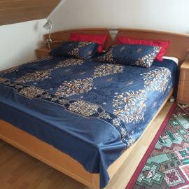 Zimmer mit Doppelbett