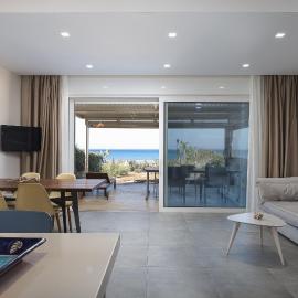 Rodia Beach Suites, Hotel in Kokkinos Pyrgos