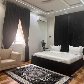 Seamles Hotel, hotel in Yenagoa