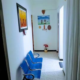 La-Casa Homestay & Backpackers, Hotel in Kinyasini