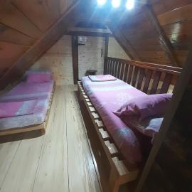 Stara kuca Kremna
