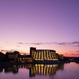 Viesnīca APA Hotel & Resort Kaga Katayamazu Onsen Kasuikyo pilsētā Kaga