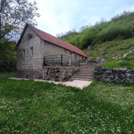 Stone House Grahovo, hotel a Grahovo