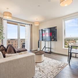 Luxury 2Bed, Sleeps 6, Balcony, Near Wembley, ξενοδοχείο σε Hatch End