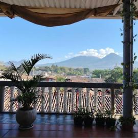Hostal de Uriel: Sonsonate şehrinde bir otel
