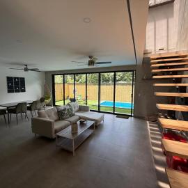 Brand new Punta Leona area with private pool and rooftop, hotel di Punta Leona